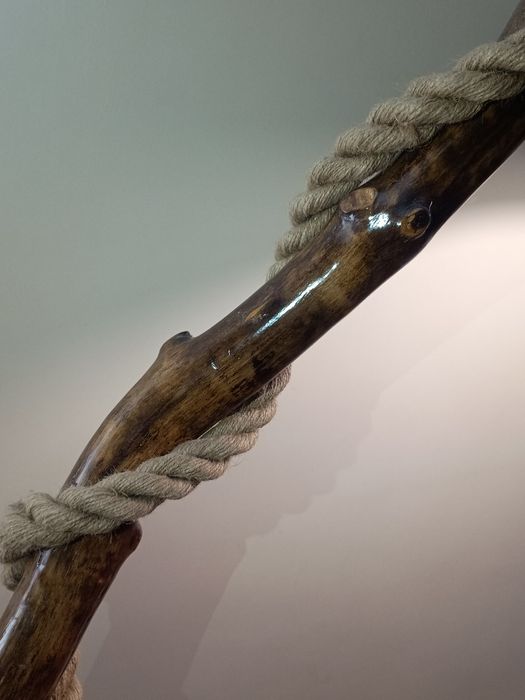 Lampa podłogowa robiona ręcznie