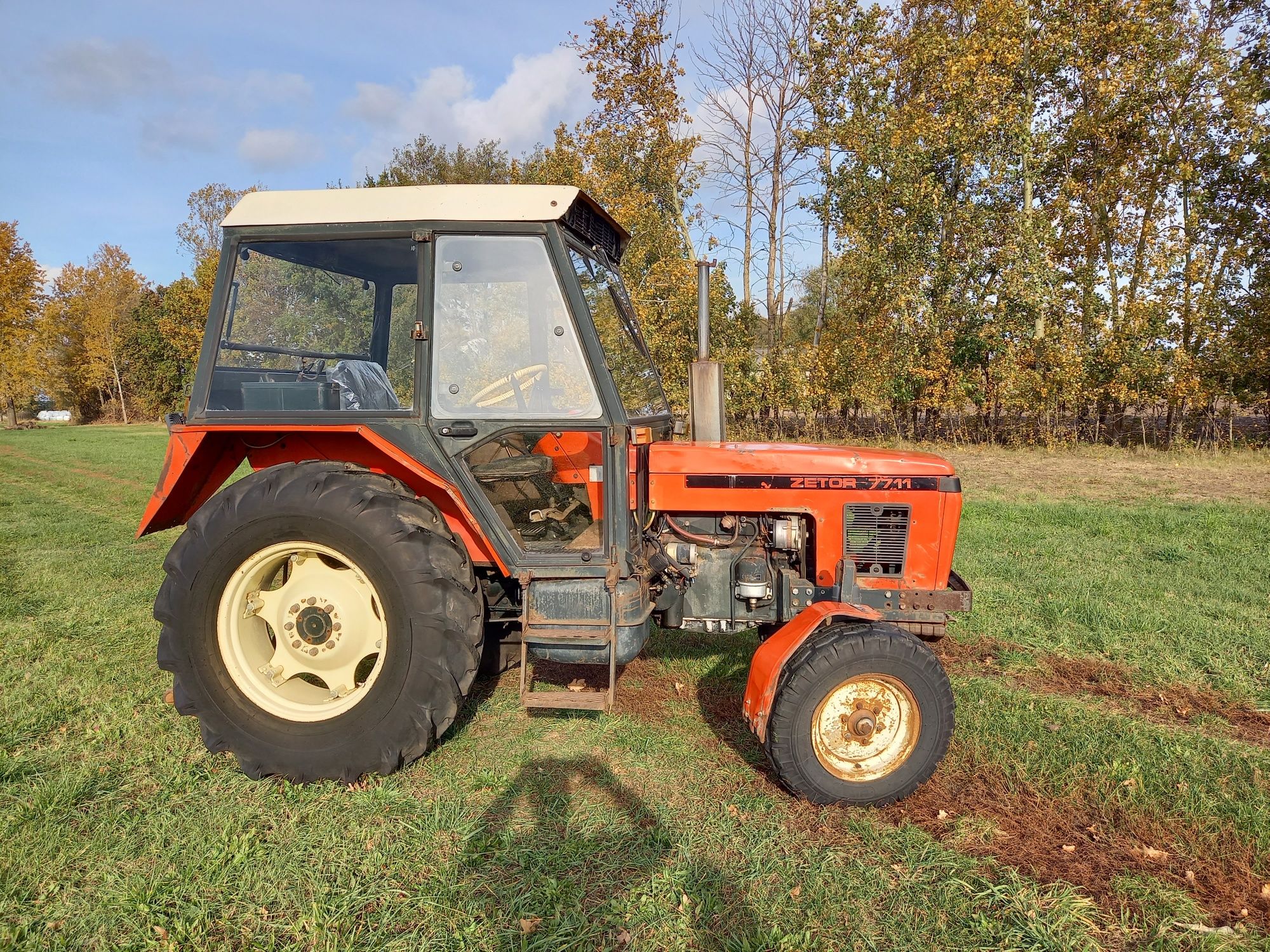 Ciągnik rolniczy Zetor 7711