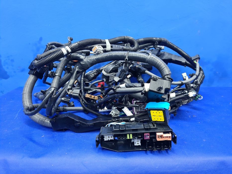 WIĄZKA przewodów komory silnika NISSAN X-TRAIL T32 1.6 dci oryginał