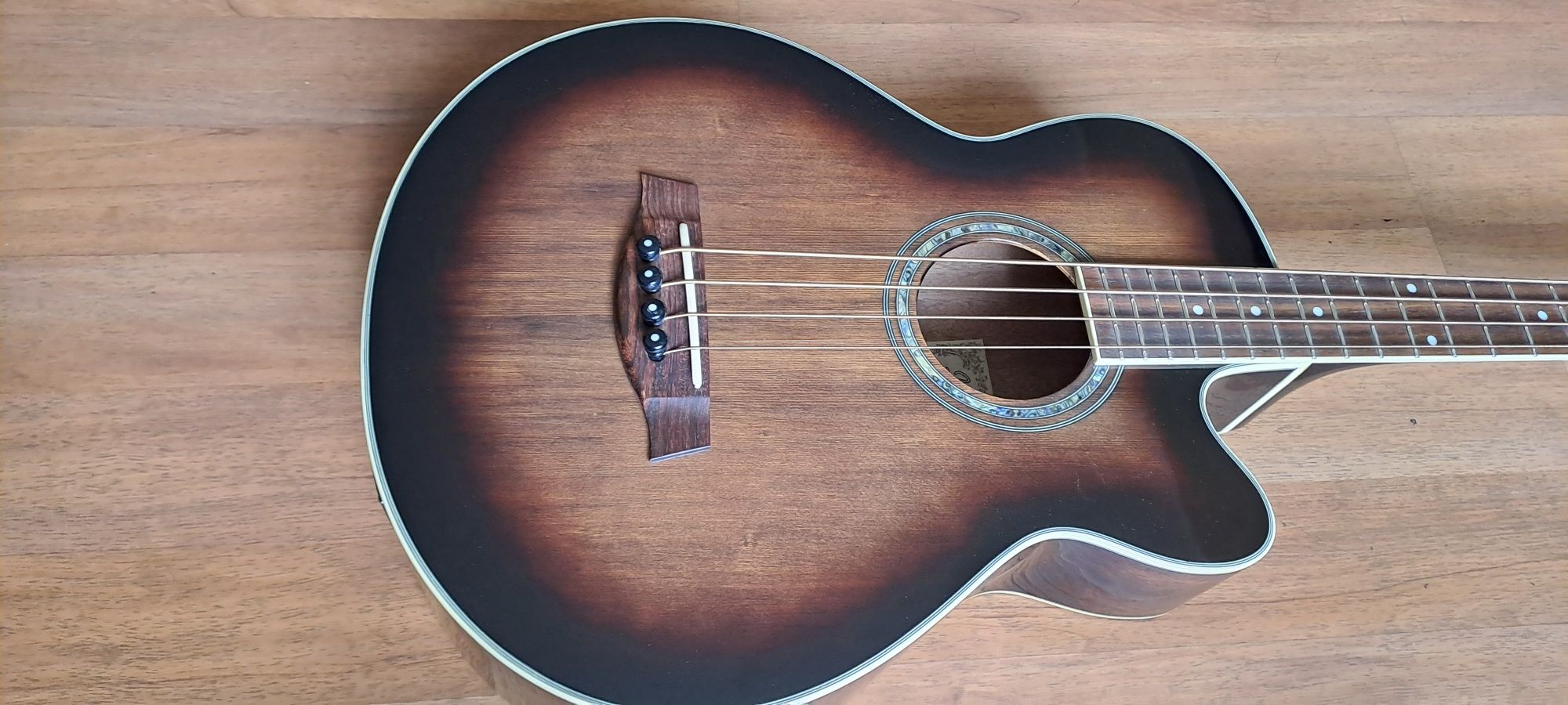 Gitara basowa elektroakustyczna IBANEZ