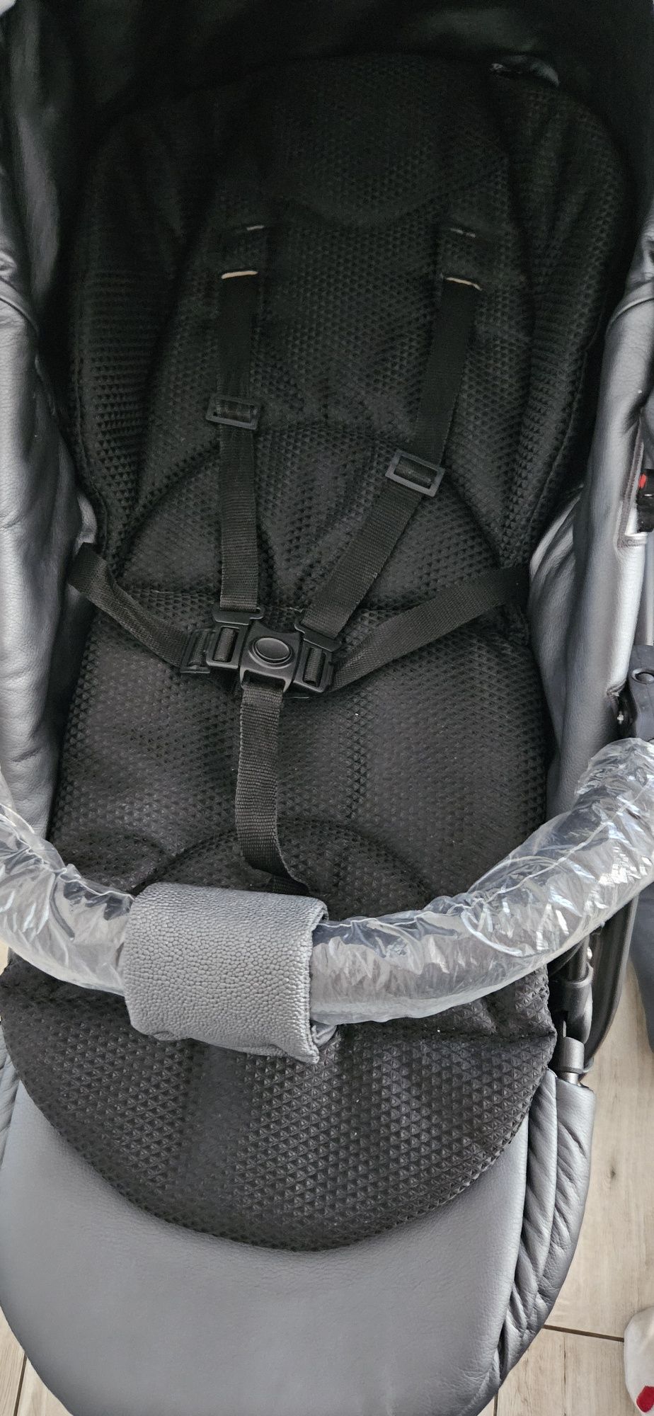 Wózek Tako Laret Premium Gt w wersji 2w1 lub 4w1 z Cybex I bazą samoch