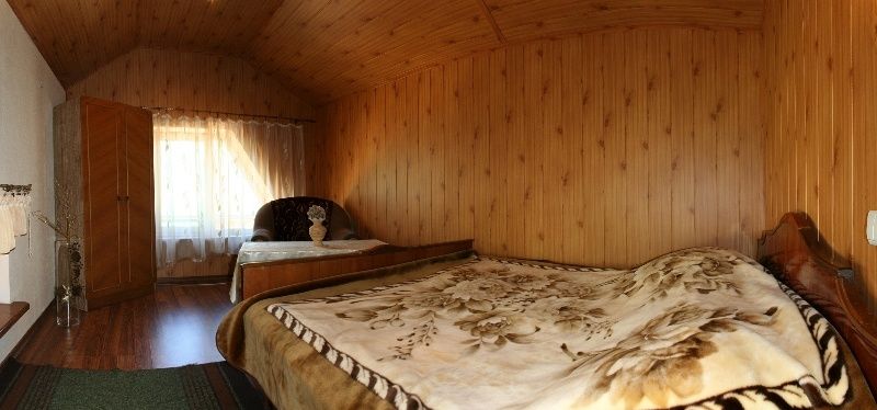 Котедж Ортус, проживання, окремі номери. Святкування. 12+ чоловік