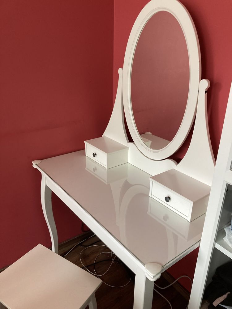 Toaletka Ikea Hemnes