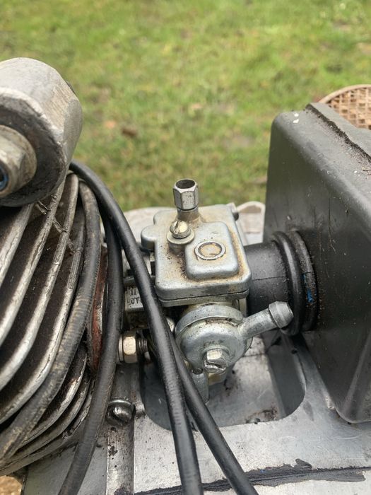 Продам мотор Карпати