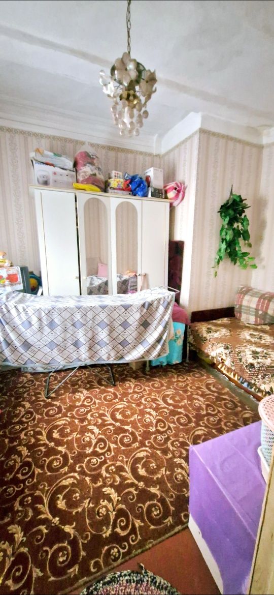 Полтава. Продам 4 комнатную квартиру ул. Синная 33.000$