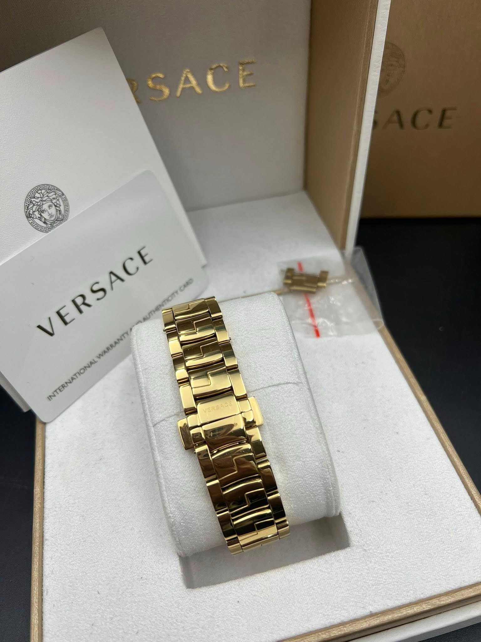Zegarek Versace VE2M00621 złoty