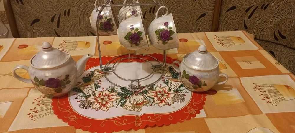Сервиз чайный . Полонский фарфоровый з-д