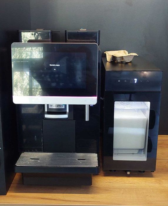 Суперавтомат Кавомашина Dr.Coffee Coffeebar Plus з холодильником