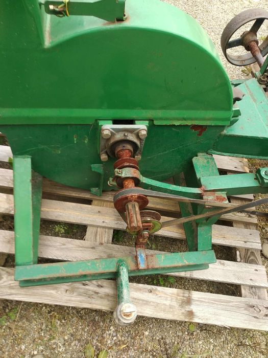 Rębak, rozdrabniacz do gałęzi