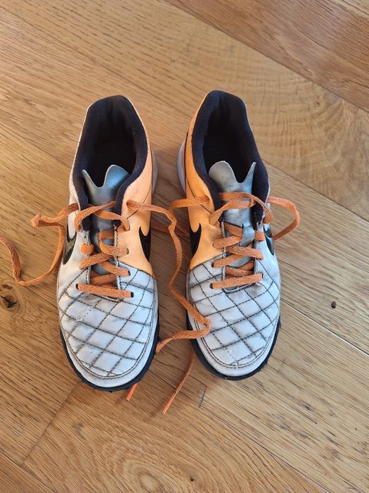 Buty turfy żwirówki piłkarskie nike Tempo skórzane