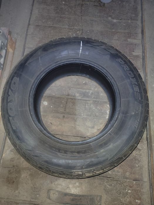 Продам б/у резину TOYO  265/65 R17  4-шт