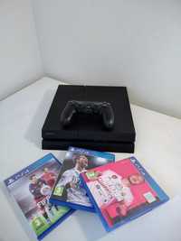 PlayStation 4(perfekcyjny stan, +3 gry).