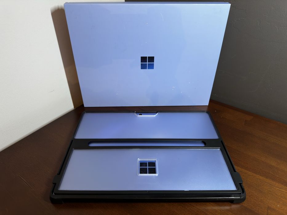 Tablet Microsoft Surface Pro 11 Copilot+ X Elite 16GB/512GB + case