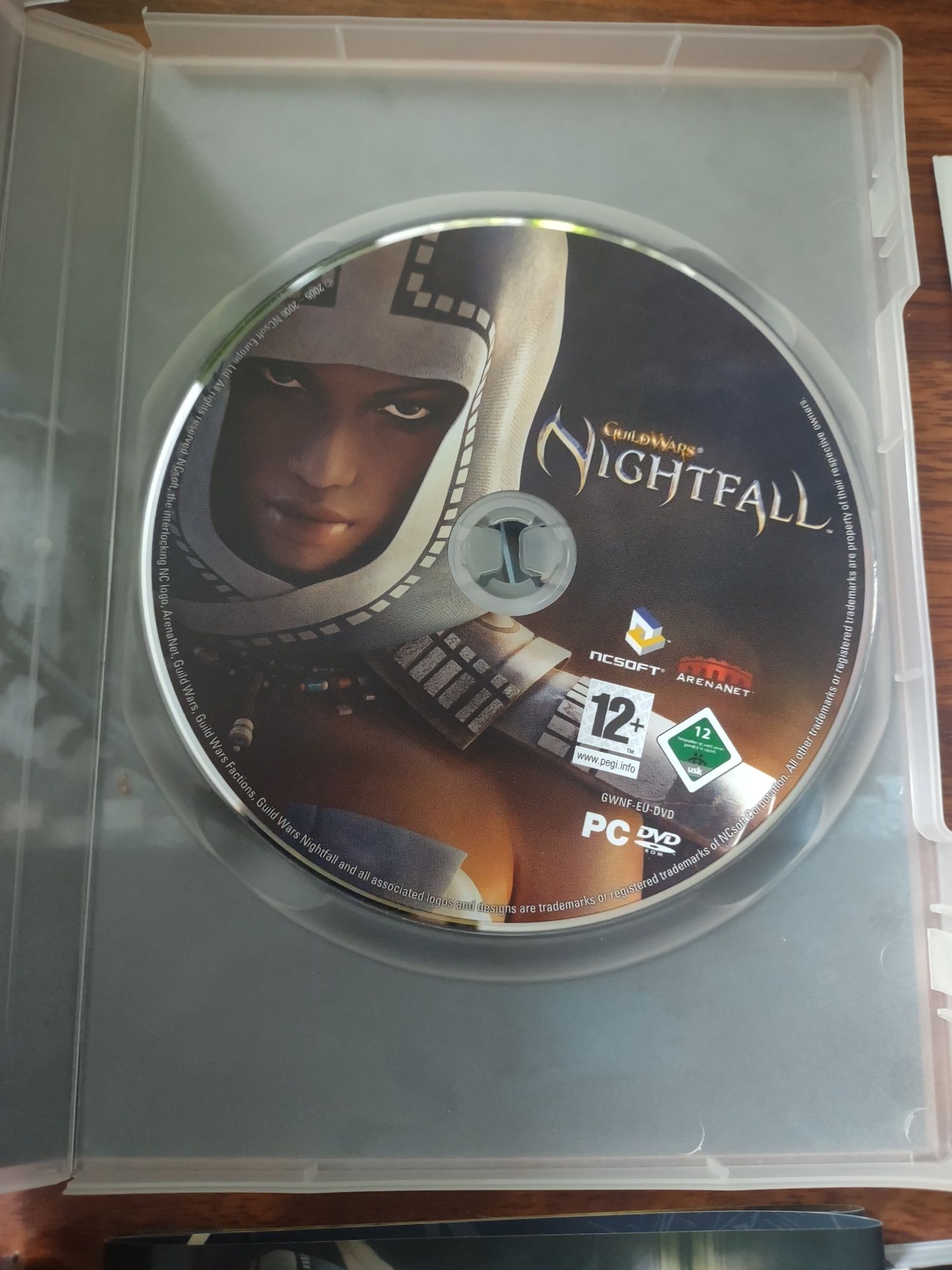 NIGHTEALL Gra Internetowa  Kolekcjonerska