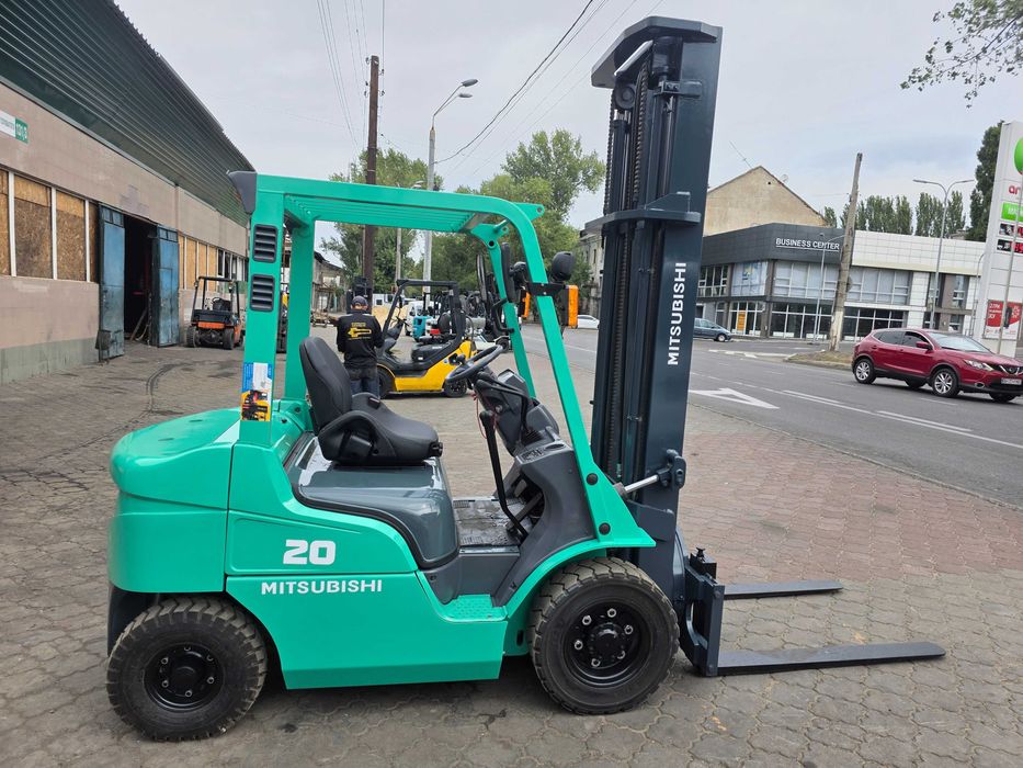 Навантажувач вилковий MITSUBISHI FD20D