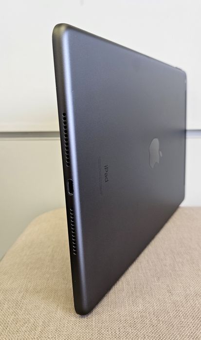 Планшет Apple Ipad 5th 32gb Wi-Fi+4G LTE 9.7 2017 Space Grey