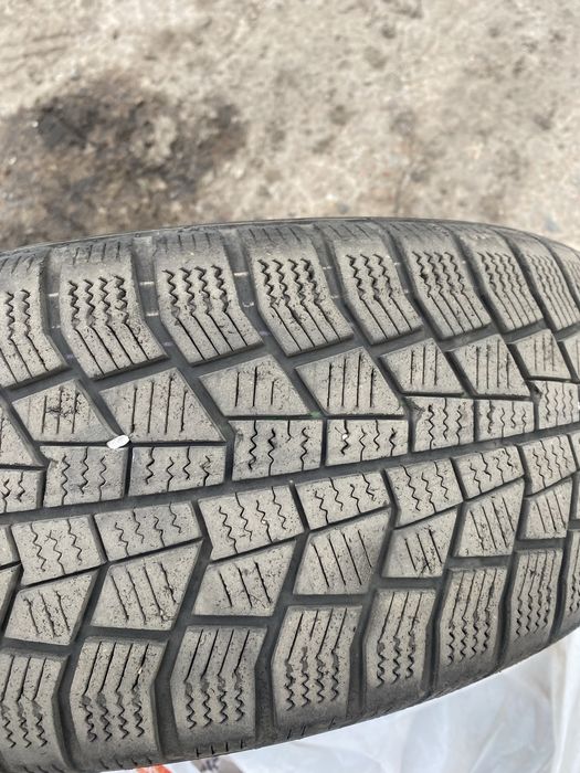 Диски з зимовими шинами