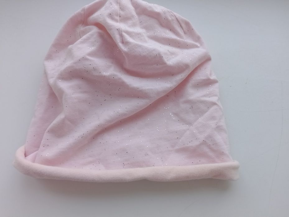 Шапка на дівчинку