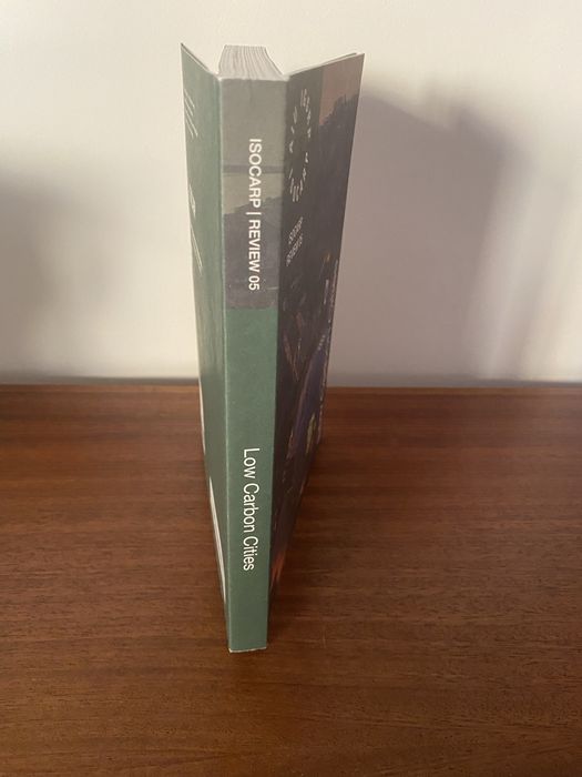 Low Carbon Cities - ISOCARP - Review 05