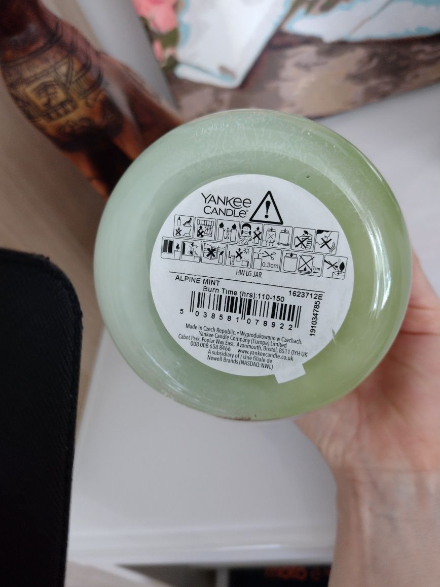 Yankee Candle Alpine Mint