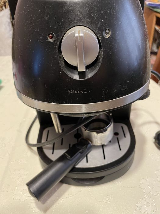 Кофеварка для приготування кави