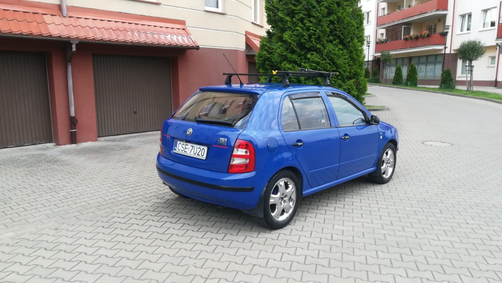 Sprzedam ładną Skodę fabie oszczędna benzyna .