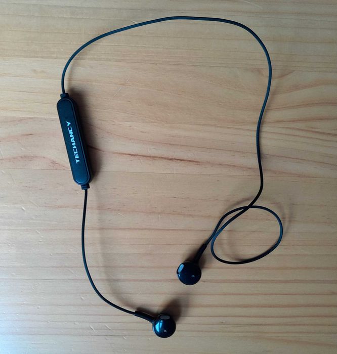 Auriculares bluetooth (earphones) para prática de desporto