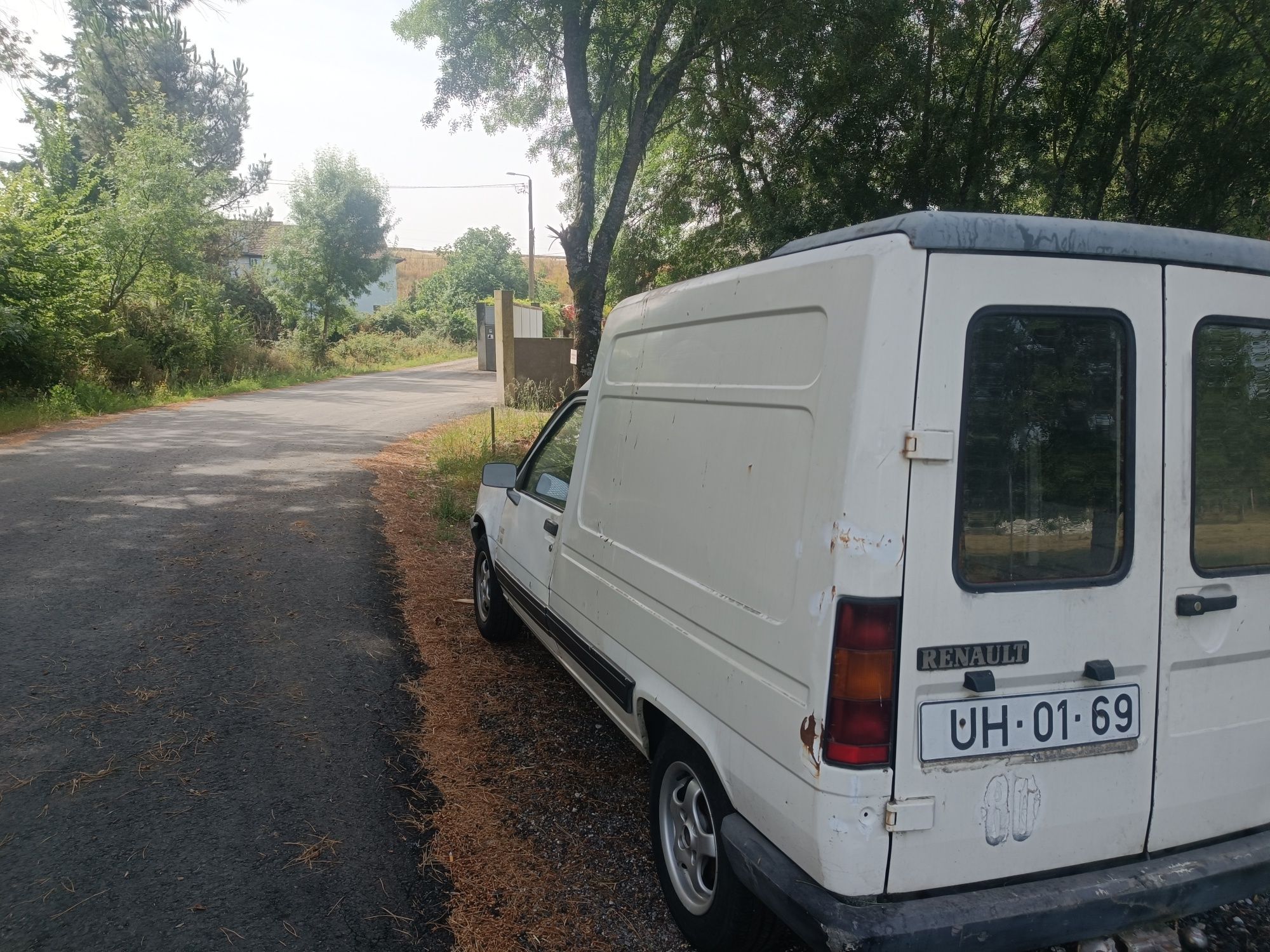Vendo Renault express 1.9d