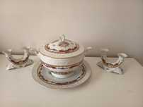 Peças de Limoges - terrina com prato e dois candelabros
