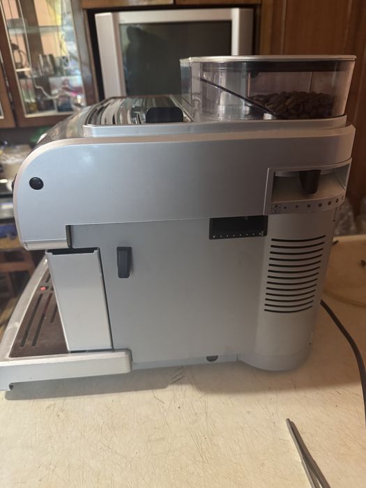 Кавовий апарат saeco royal one touch cappuccino