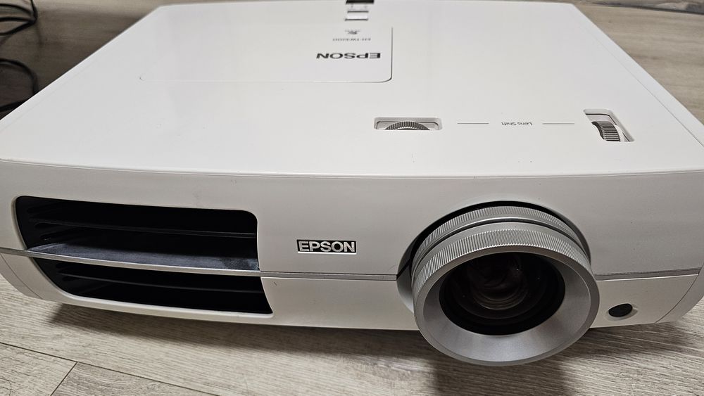 Epson eh-tw3200 FullHD  benq w600  3D
