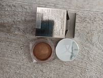 Metaliczny kremowo-pudrowy cień do powiek Dr Irena Eris Gold Patina