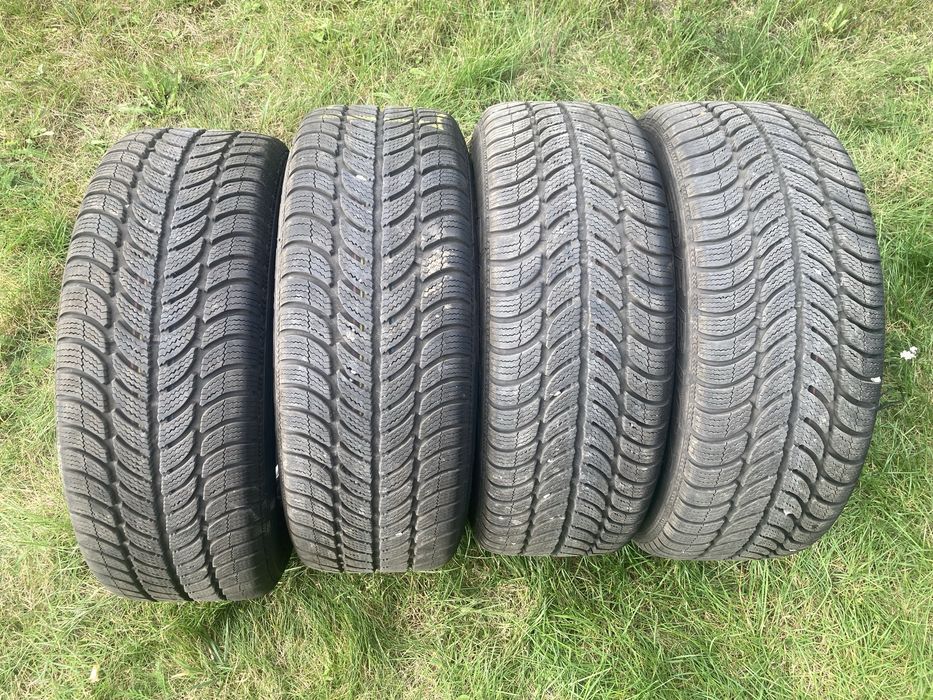 Opony zimowe 205/55/16