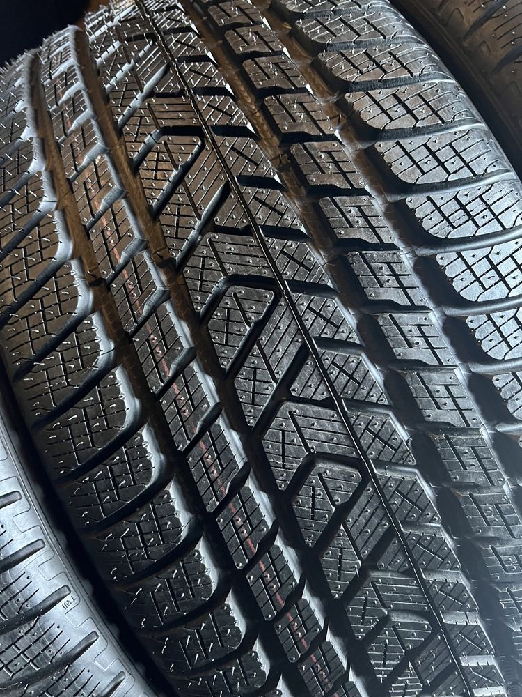 285/40/20+255/45/20 R20 Pirelli Scorpio Winter 4шт новые зима