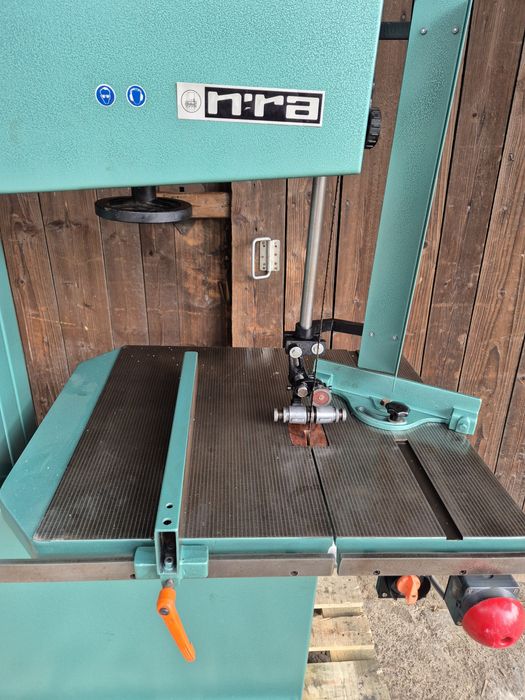 Piła taśmowa  banzega do drewna