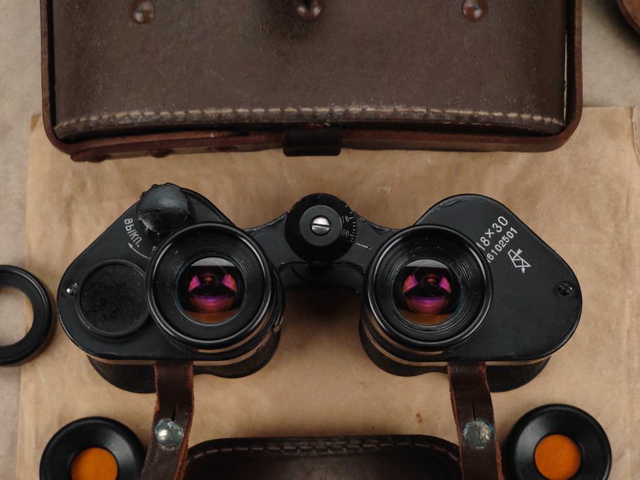 Бинокль БИ 8х30 (КОМЗ) (1970х) (ИНФК) (Полный Комплект) (Сетка) СССР
