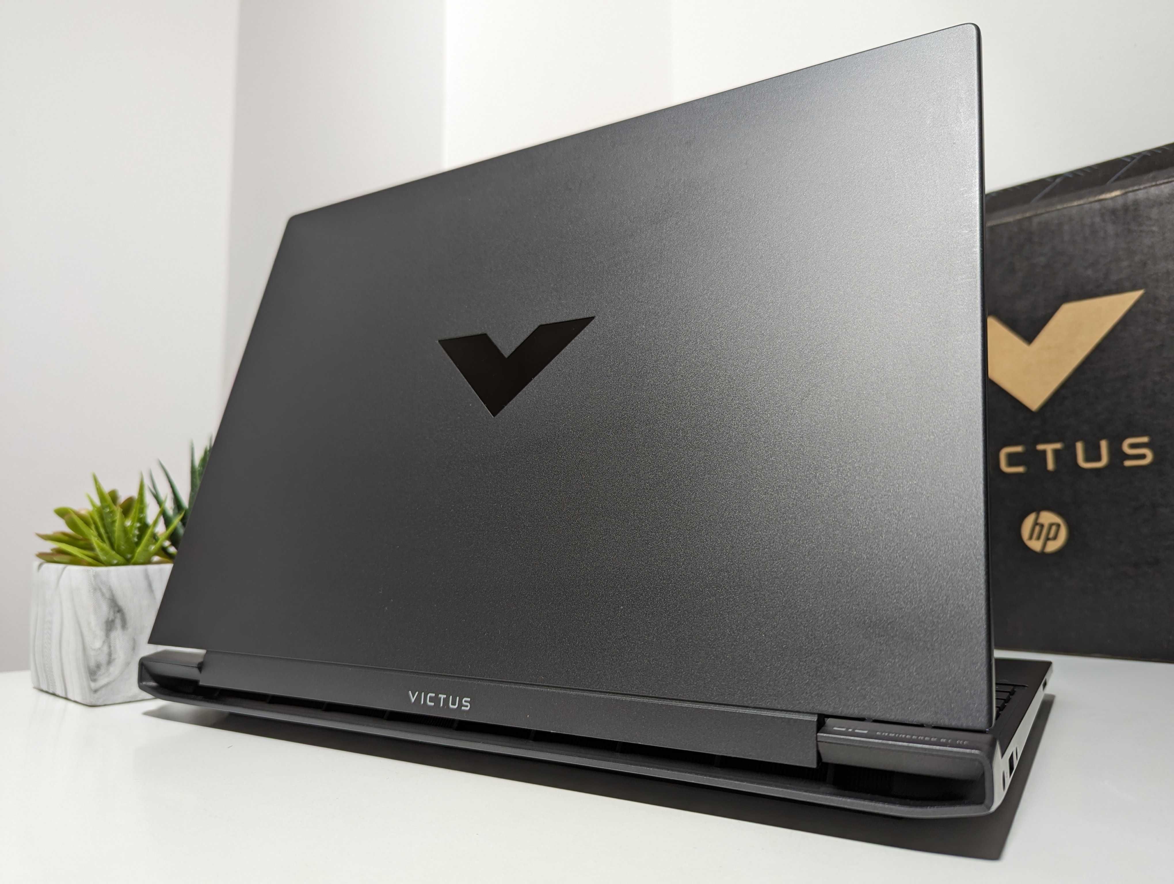 LAPTOP GAMINGOWY HP Victus 15 RTX 3050 Ti Ryzen 5 5600H 144hz