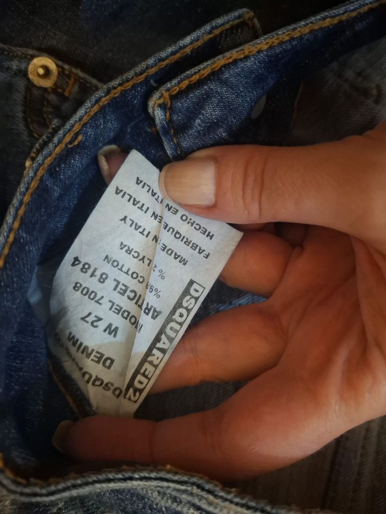 Luksusowe jeansy marki Dsquared2