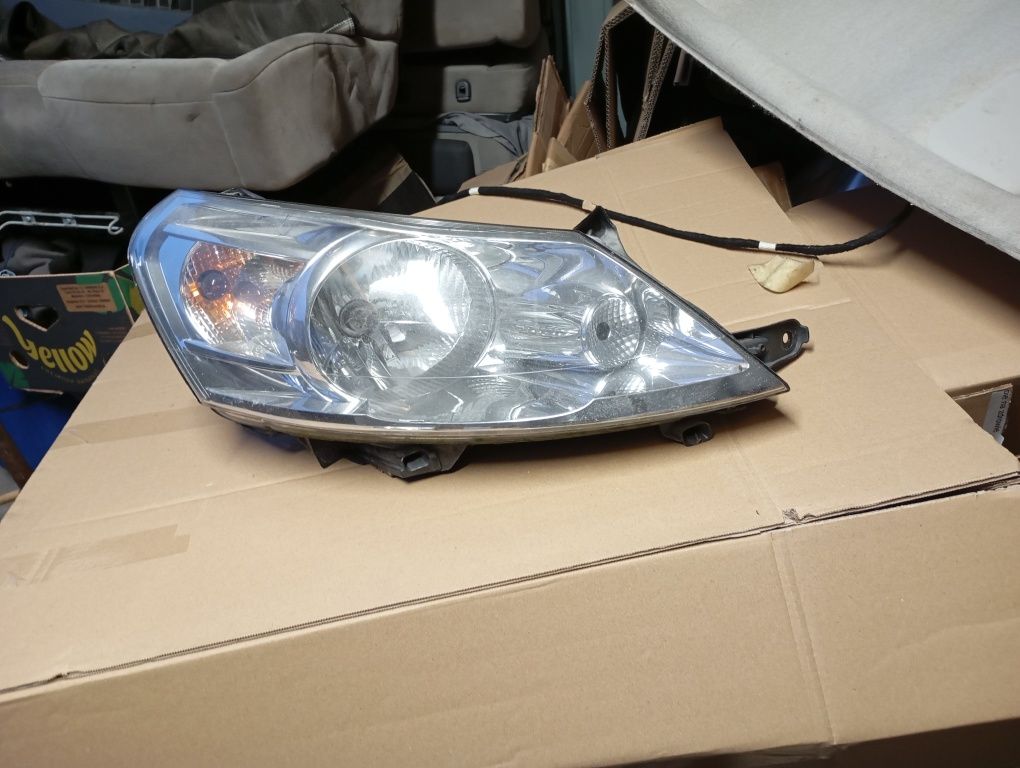 Lampy przód  P strona scudo Expert Jumpy 2007/2016