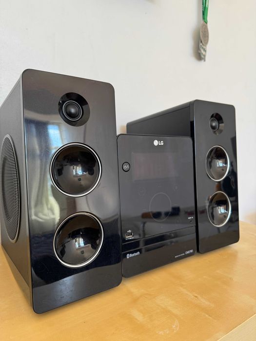 Coluna / Sistema de Som LG CM2760 Micro Hi-Fi