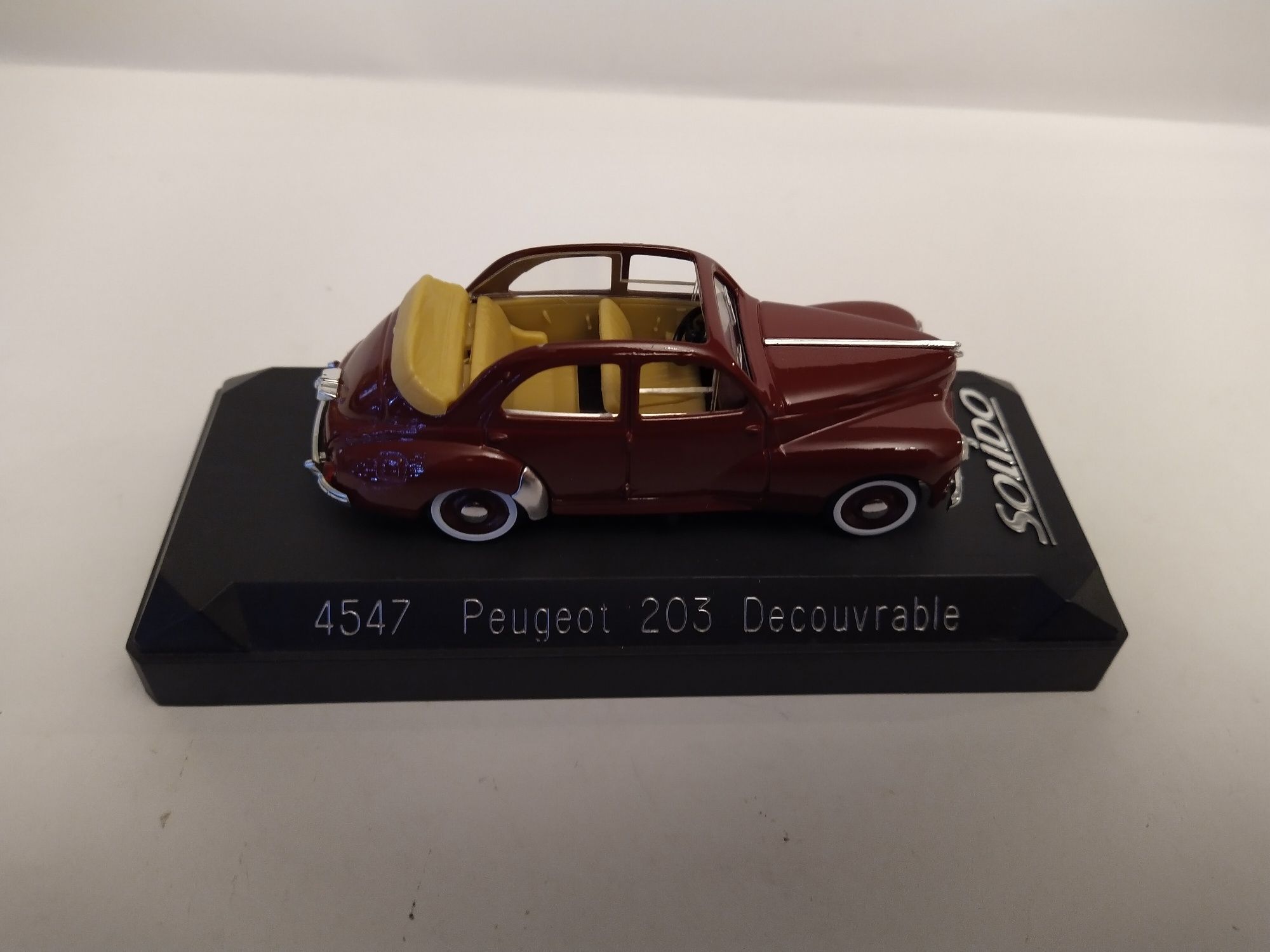 Peugeot 203 Decouvrable Solido Skala 1:43