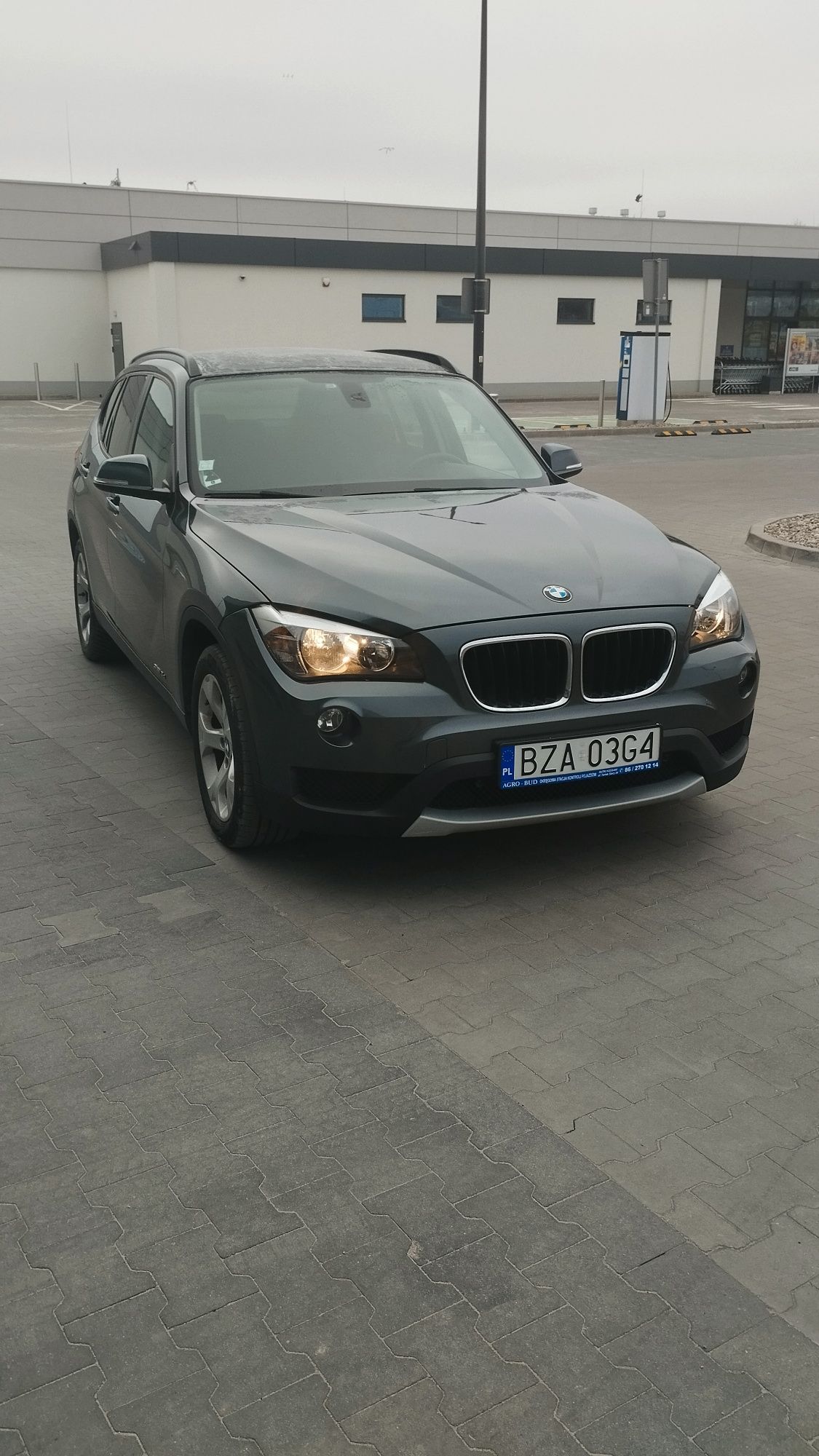 Sprzedam BMW X1 118d