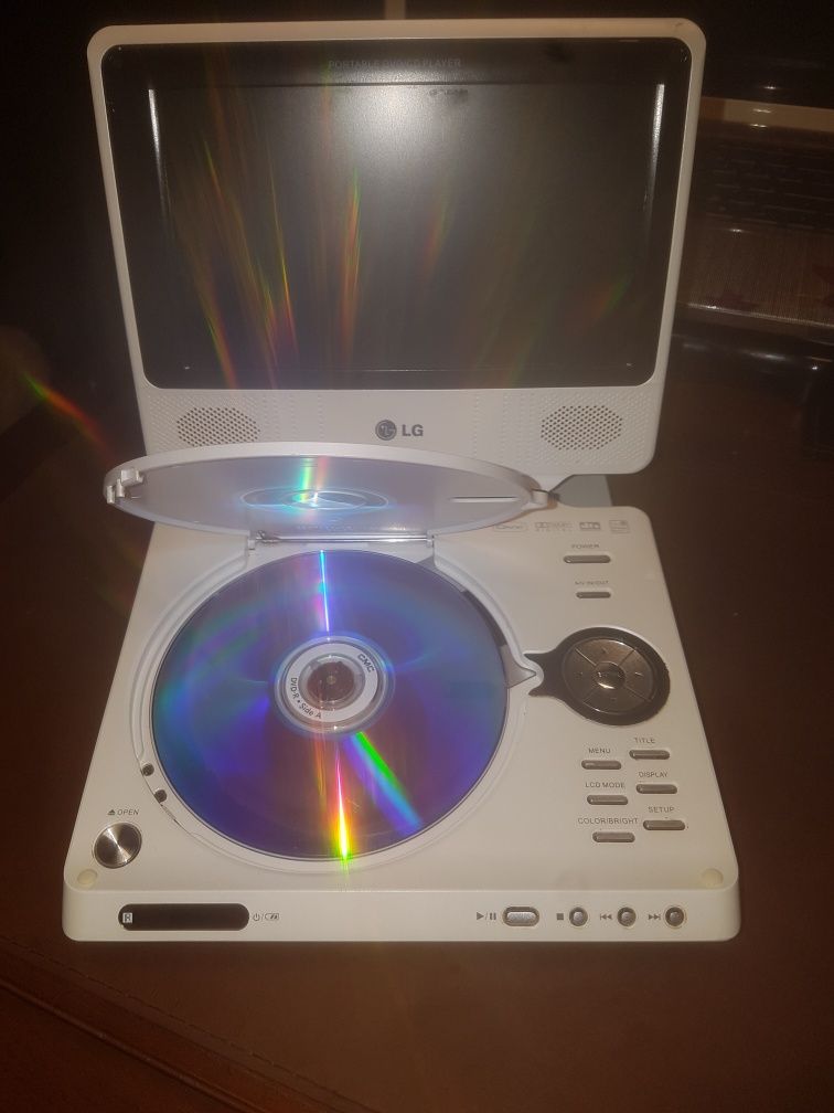 продам DVD проигрыватель LG