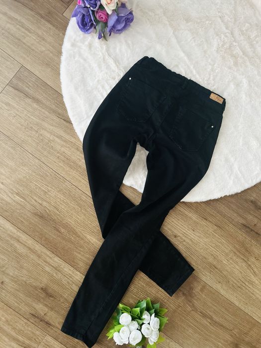Czarne klasyczne rurki ZARA m 38 denim skinny