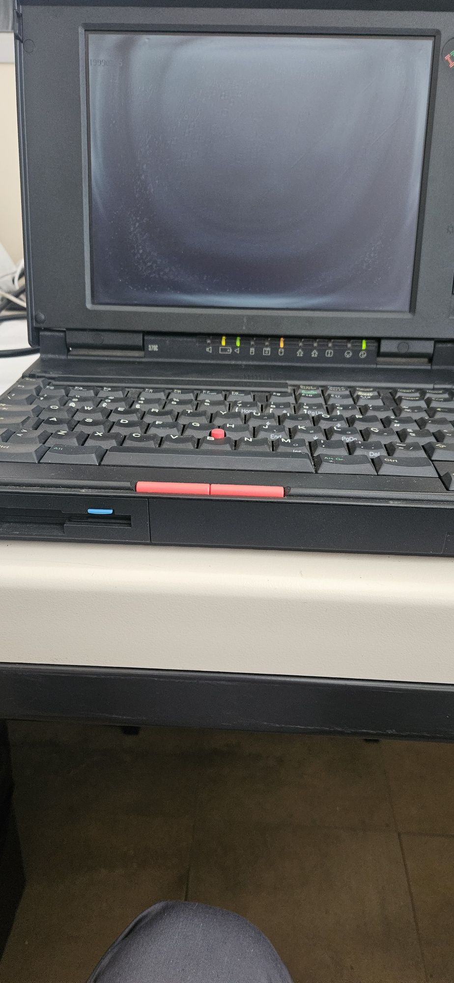 Computador IBM ThinkPad 370c Vintage
