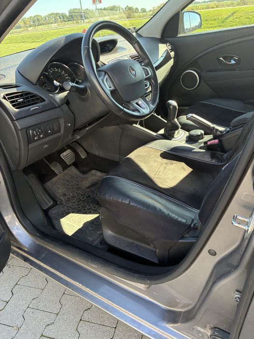 Renault Fluence (benzyna+ LPG) przebieg 102 tys. km