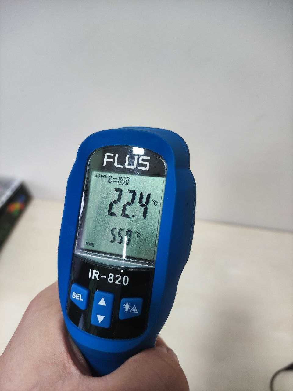 Инфракрасный термометр - пирометр Flus IR 820 c термопарой