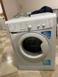 Vendo máquina de lavar a roupa para peças!!