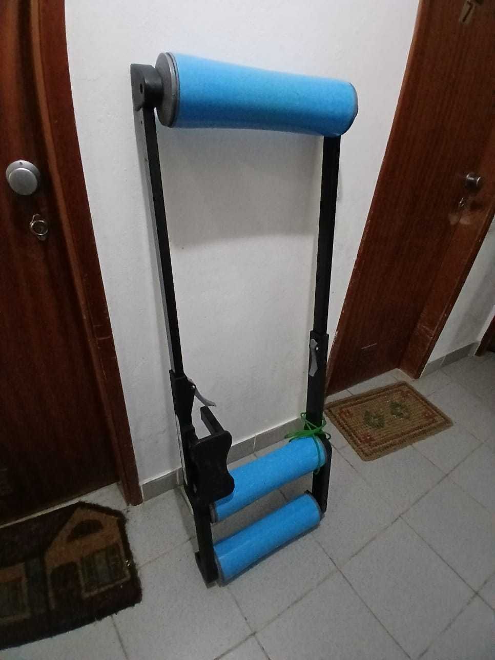 Bicicleta Cube Ams 100 c:68+Rolos de treino indoor horizontais DEUTER