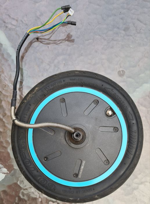 Silnik do hulajnogi Motus Scooty 10 jak nowy 100% sprawny 400km roczny